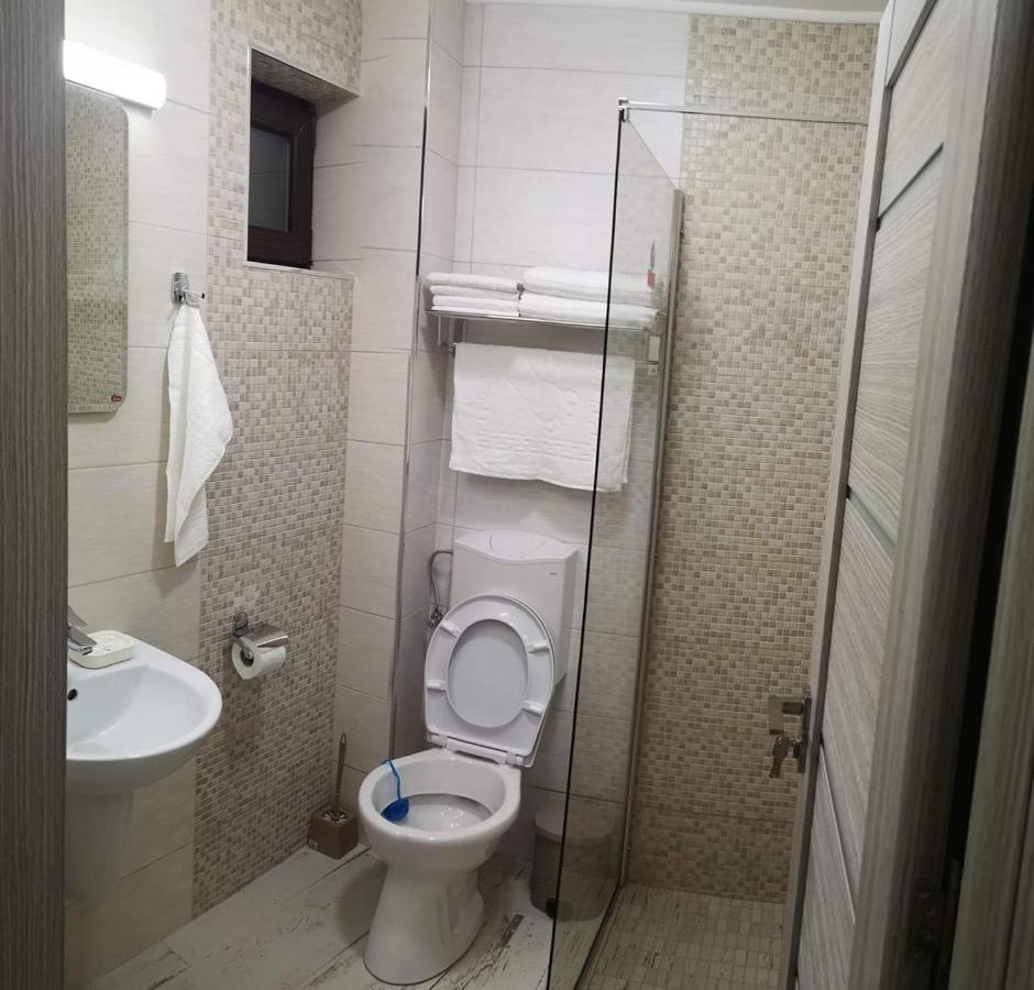Hotel Casa Cizi Călimăneşti Exterior foto